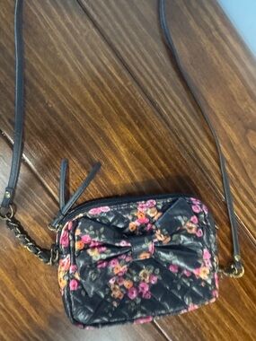 Candie’s Quilted Floral Crossbody Bag with Bow - Black/Pink